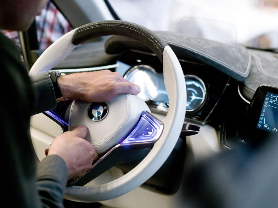  BMW Active Tourer Concept 2012 года  (фото 1 из 96)